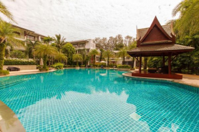 Pearl of Naithon - Beachfront Apartments, Amphoe Thalang